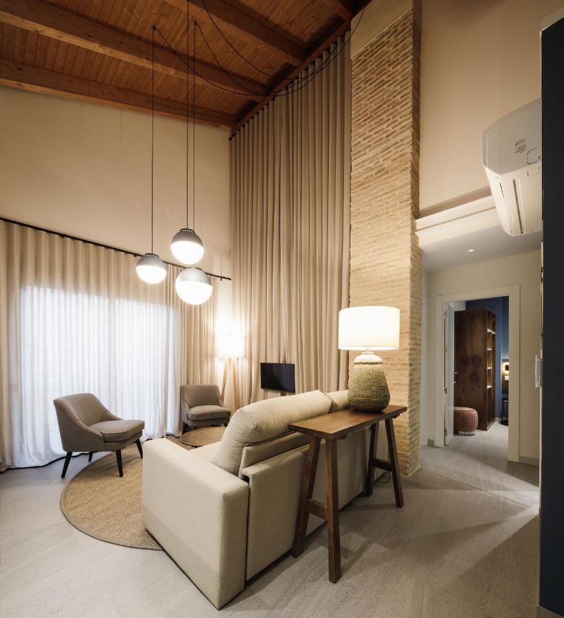Terra Triana Apartments Севилья Экстерьер фото