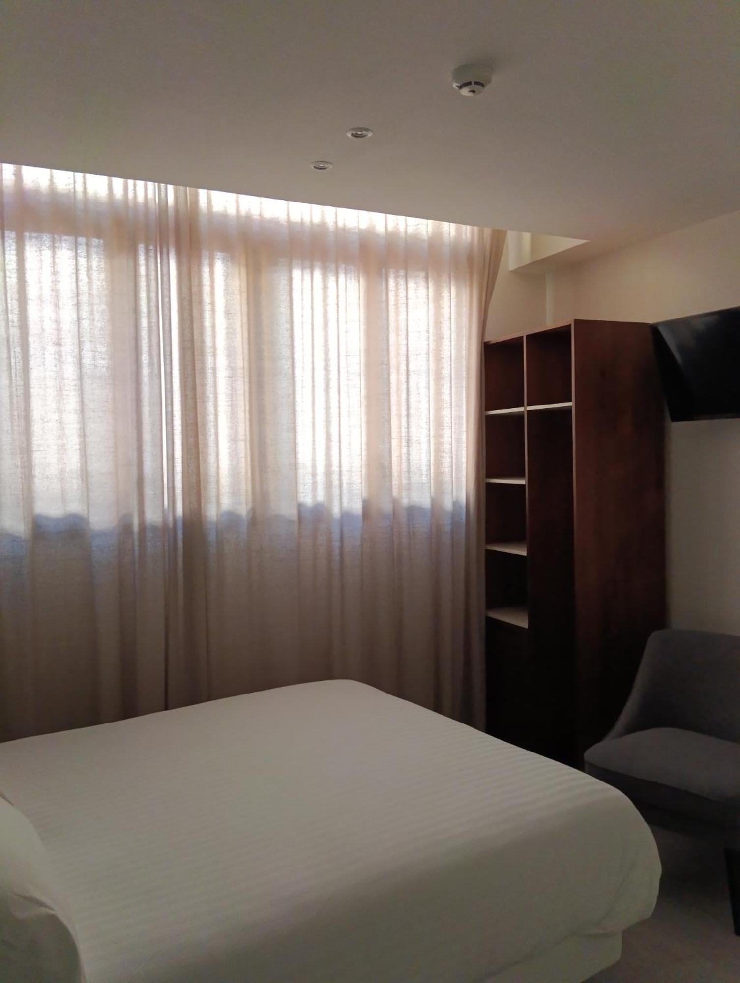 Terra Triana Apartments Севилья Экстерьер фото