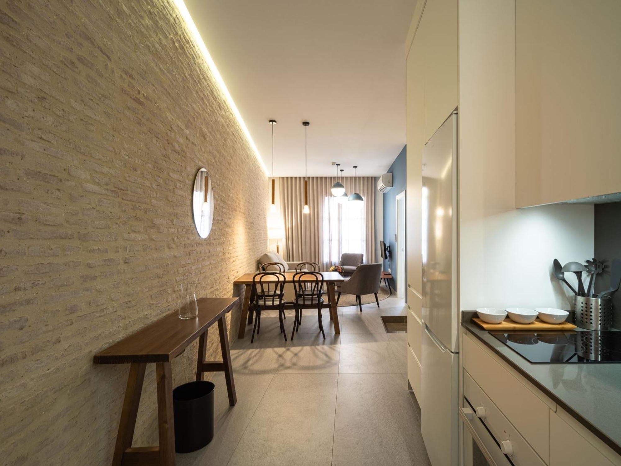 Terra Triana Apartments Севилья Экстерьер фото